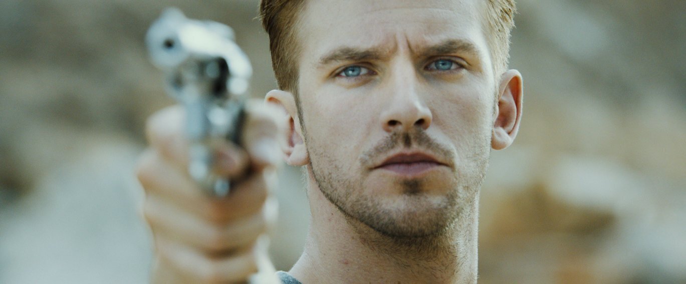 ‘The Guest’ten Yeni Fragman Yayınlandı!
