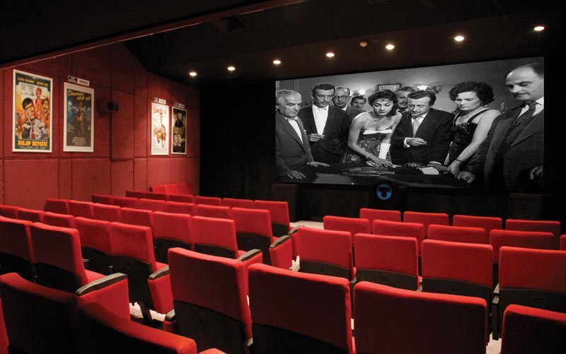 Sinema Müzesi Ziyaretçilerini Bekliyor