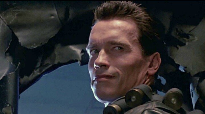 Arnold Schwarzenegger Terminatör Olmaya Devam Edecek!
