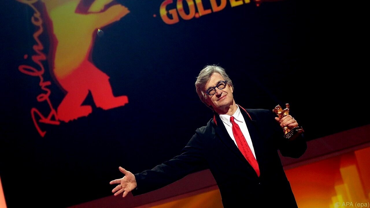 goldener-berlinale-ehrenbaer-fuer-wim-wenders-41-56774822