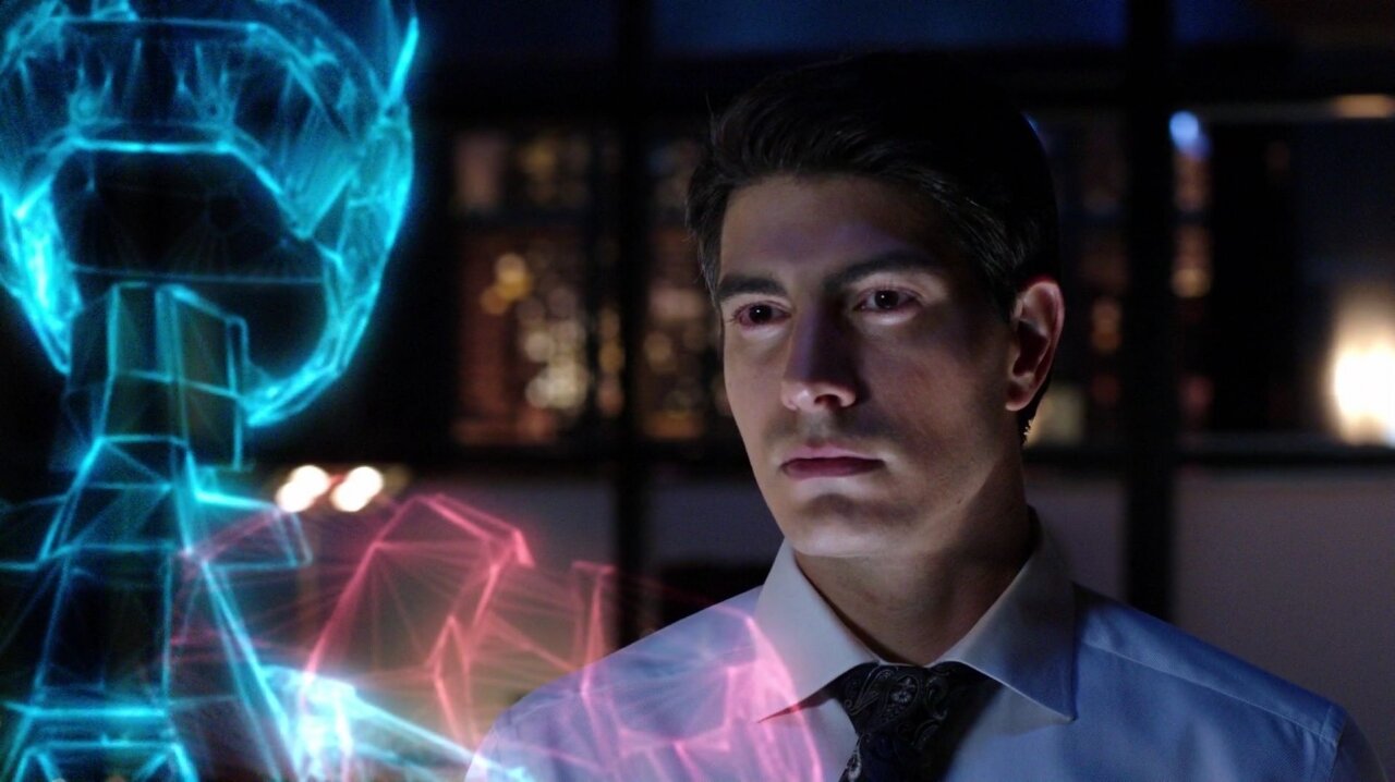 Atom’un Kostümünü Merak Etmiyor Musunuz?