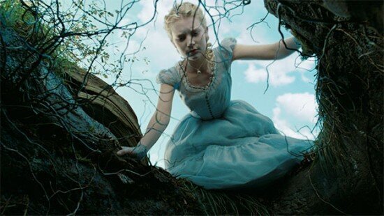 alice-in-wonderland-tim-burton-2010-filmloverss