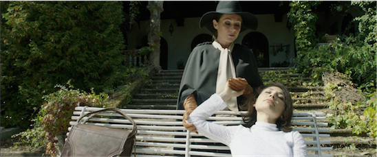 burgundy-duku-34-istanbul-film-festivali-filmloverss