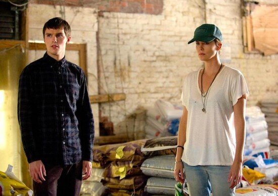 charlize-theron-dark-places-filmloverss