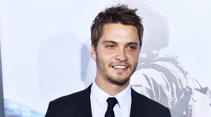 Luke Grimes Magnificent Seven’ın Kadrosuna Katılıyor