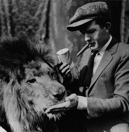 mgm-logo-director-bill-watson-with-mgm-leo-jackie-filmloverss