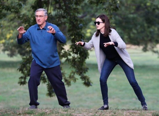 Robert-De-Niro-Anne-Hathaway-intern