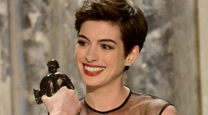 Anne Hathaway Colossal’ın Başrolünde!