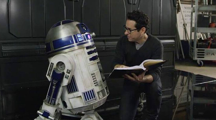 J.J. Abrams Eski Filmlere Göndermeler Hakkında Konuştu