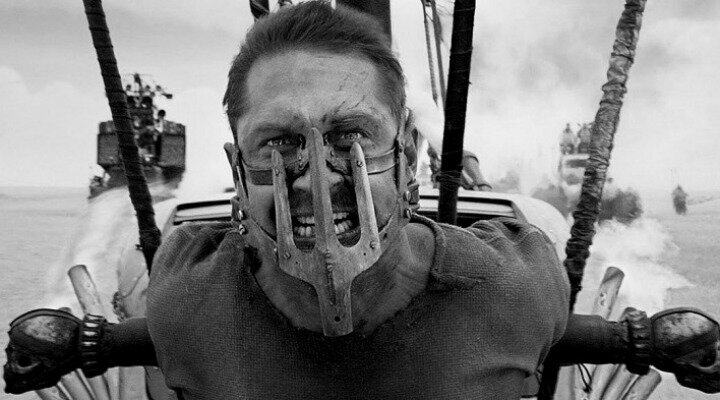 Mad Max’e Siyah Beyaz Ve Sessiz Versiyon!