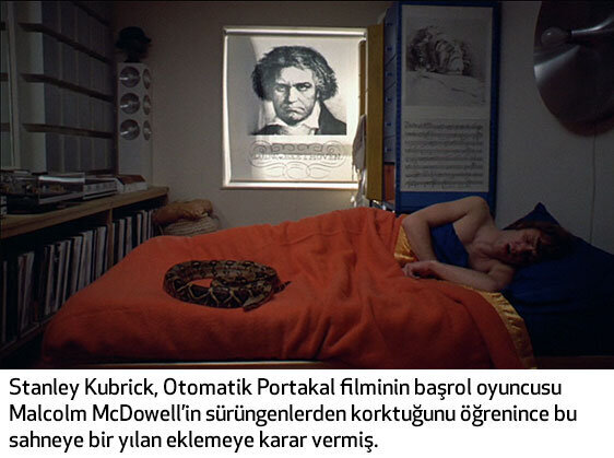 stanley-kubrick-otomatik-portakal-malcolm-mcdowell-filmloverss