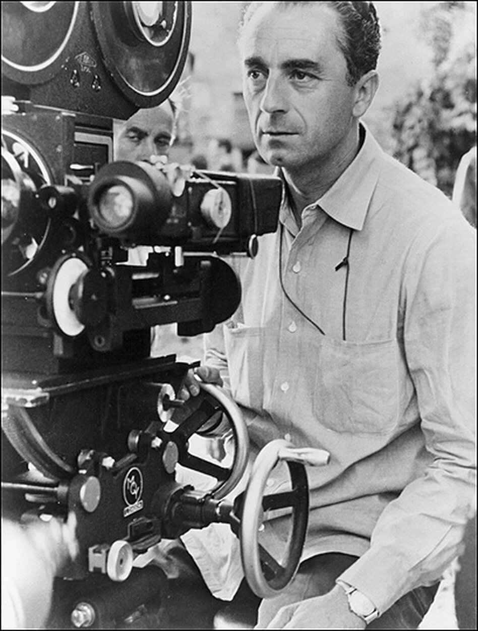 antonioni540-e6ca9eb49b16ad606a84882fc6ef67d8743a9896