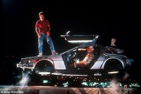 back-to-the-future-delorean-filmloverss