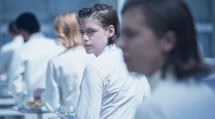 Kristen Stewart ve Nicholas Hoult’lu Equals’dan Yeni Görseller!