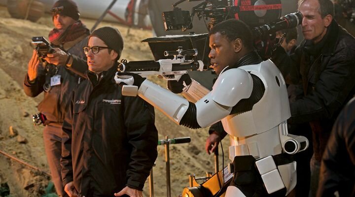 Star Wars: The Force Awakens’tan Tanıtım Fragmanı Yayınlandı