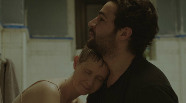 Sundance Ödüllü James White’tan İlk Fragman!