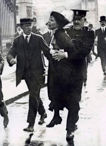 emmeline-pankhurst-suffragette-filmloverss
