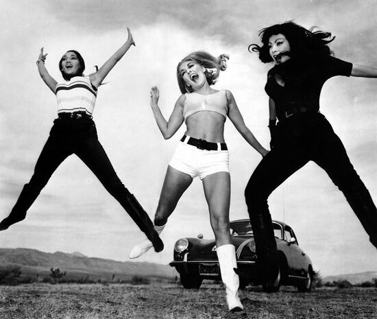 faster-pussycat-kill-kill-filmloverss