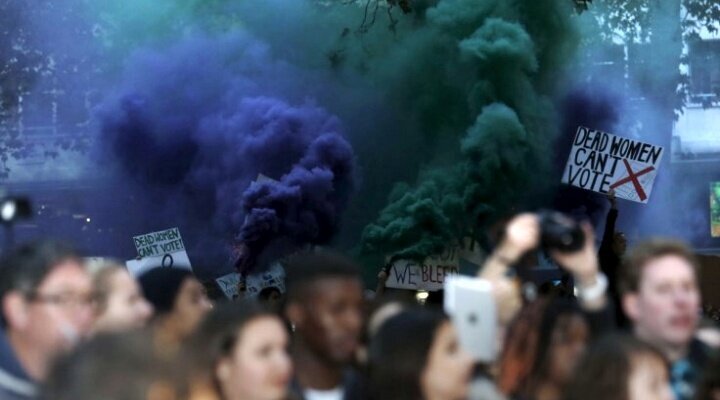 Suffragette Prömiyerinde Kadına Yönelik Şiddete Protesto!