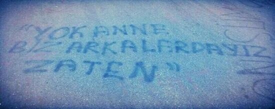 yok-anne-biz-arkalardayiz-zaten-filmloverss