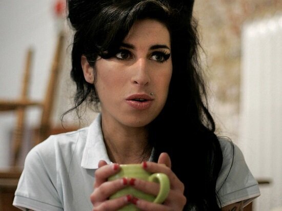 amy-winehouse-biyografik-film-filmloverss