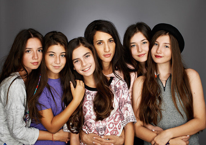 deniz-gamze-erguven-mustang-oyuncuları-filmloverss