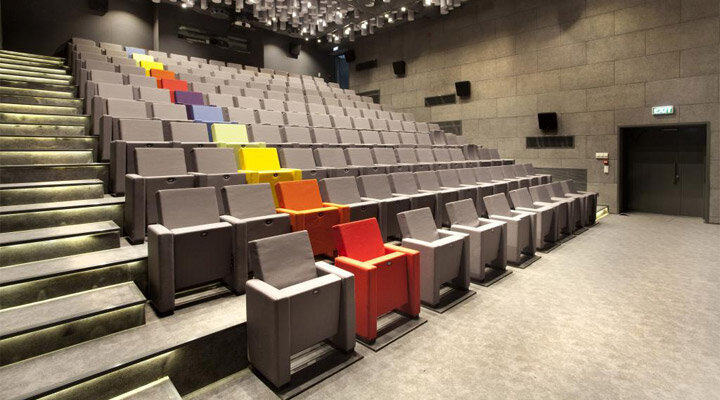 Boğaziçi Üniversitesi’nden Bir İlk: Engeller Sinema Salonunda Kalkıyor