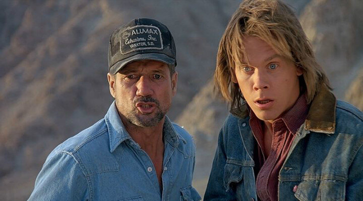 Tremors Kevin Bacon ile Televizyona Uyarlanıyor!