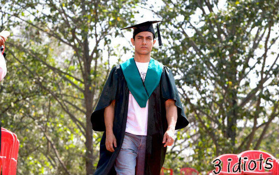 aamir-khan-hindi-film-3-idiots-filmloverss