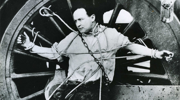 Andres Muschietti’nin Yeni Projesi ‘The Witch of Lime Street’