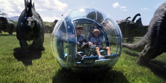 jurassic-world-gyrosphere-filmloverss