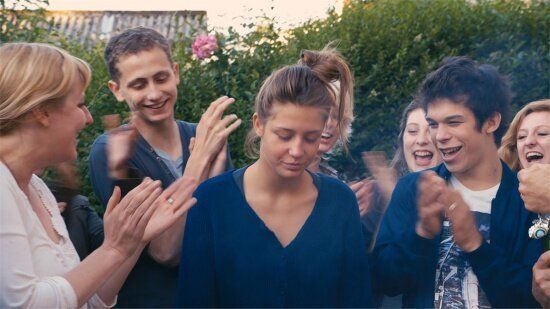 la-vie-d-adele-adele-blue-is-the-warmest-color-filmloverss
