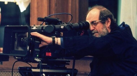stanley-kubrick-directing-eyes-wide-shut-filmloverss