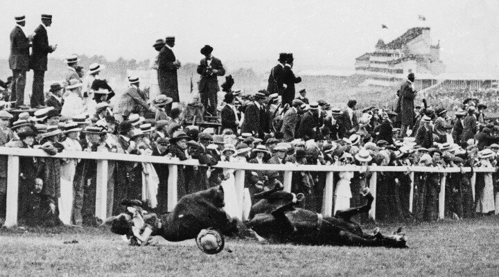 Kralın Atının Önüne Atlayan Emily Davison’ın Görüntüleri