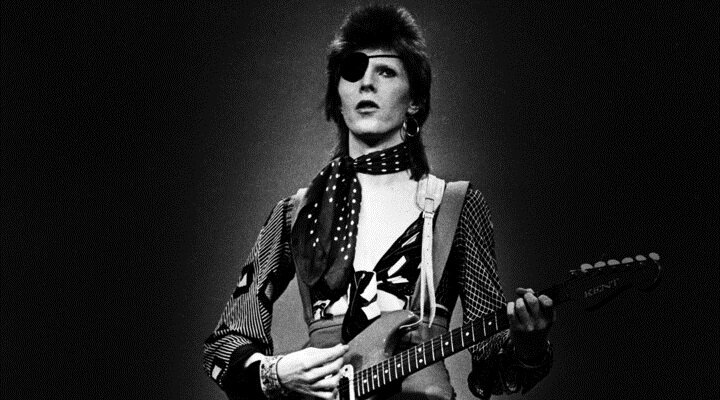 Dünyayı Satan Adam: David Bowie’yi Neden Çok Sevdik