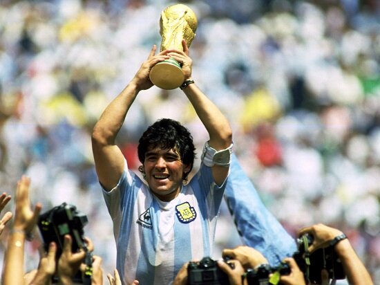 diego-maradona-belgesli-filmloverss