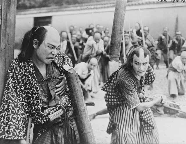 JAPAN - CIRCA 1900:  Japanese Actors  (Photo by Buyenlarge/Getty Images)