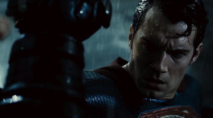 Batman v Superman: Dawn of Justice’dan Son Fragman!