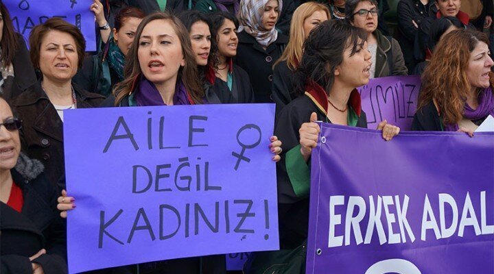 Kadının Hala Adı Yok