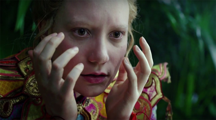 Alice-Through-the-Looking-Glass-fragman-filmloverss