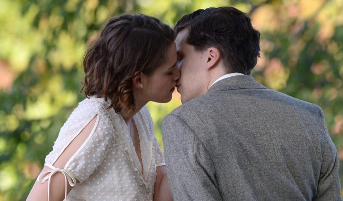 cafe - society - filmloverss