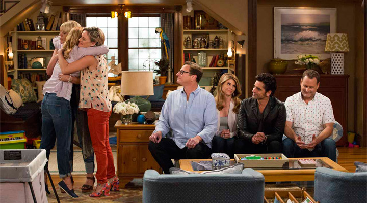 Fuller House: Geri Kalmış Bir Devam Sezonu