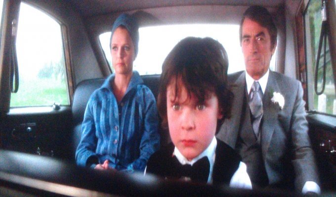 The-Omen-2-FilmLoverss