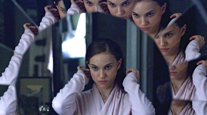 Aynadaki Yansımanın Muazzam Bir Video İle Sinema Yolculuğu