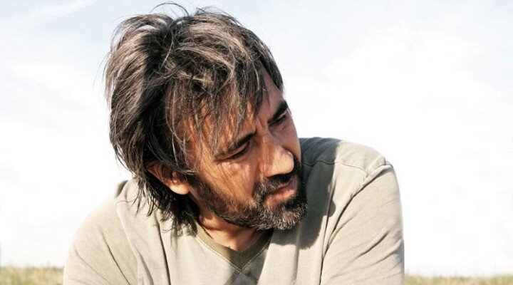 Zeki Demirkubuz: Diş Ağrısından Alınan Gizli Hazzın Yönetmeni