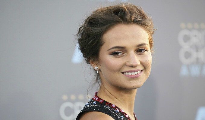 Alicia-Vikander-FilmLoverss