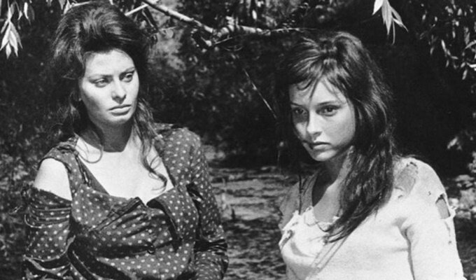 Two-Woman-FilmLoverss