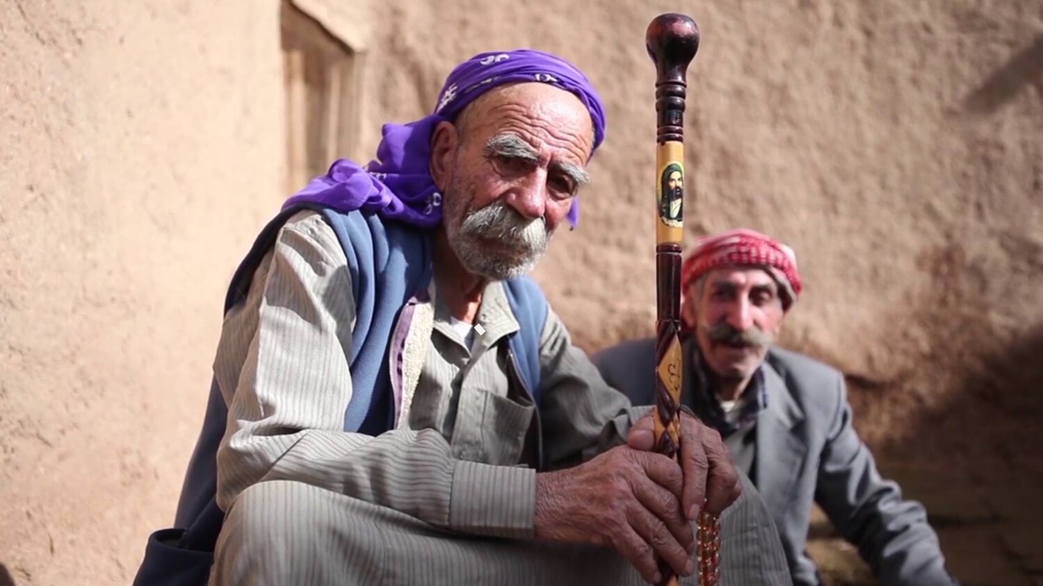 Sağdaki Bakir Polat, soldaki Hüseyin Amca (Kısas, Şanlıurfa)