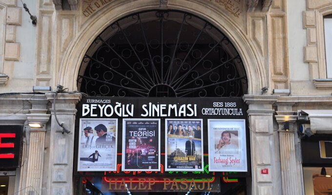 Kapısı Sokağa Açılan ‘Beyoğlu Sineması’ Nefes Alacak!
