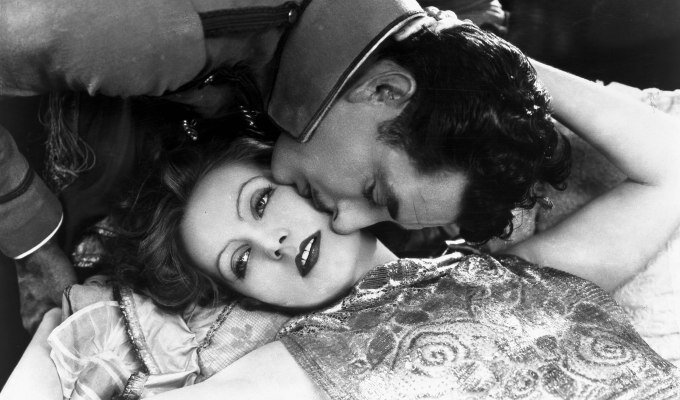 Sansürsüz Sinemaya 4 Dakikalık Yolculuk!